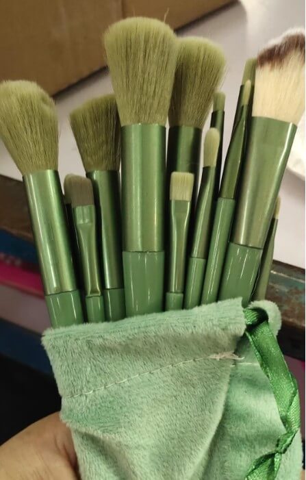 13 Piece Makeup Brush Kit For Face And Eyes Concealer Brush Set