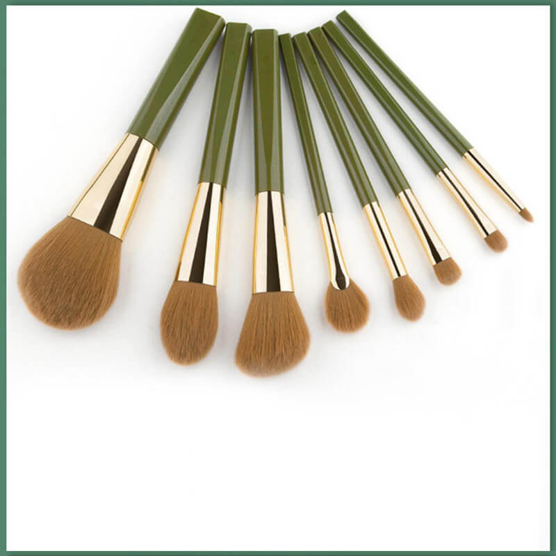 8pcs Soft Green Shimmering Makeup Brush | Best Affordable Makeup Brushes