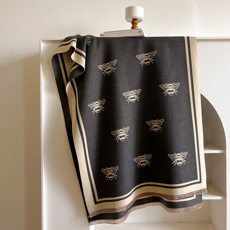Fashionable Bee Pattern Wrap Scarf For Winter | Bee Print Scarf