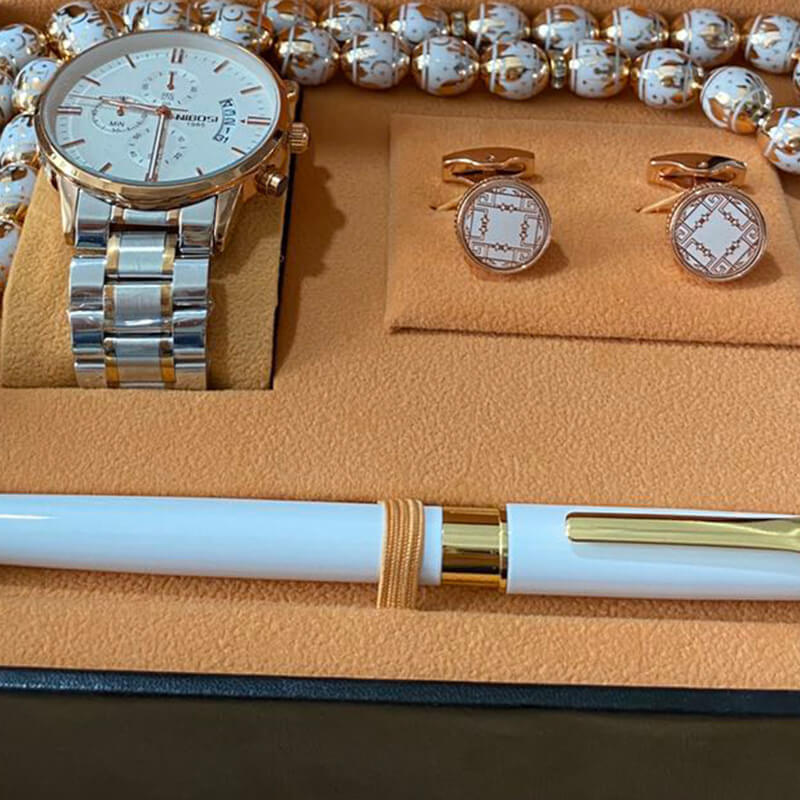 Stylish Men’s Accessories Gift Set For Professionals | Watch Gift Set