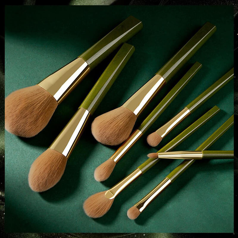 8pcs Soft Green Shimmering Makeup Brush | Best Affordable Makeup Brushes