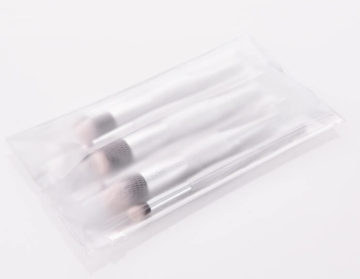  Essential Eyeshadow Brushes For Beginners | Makeup Brush Holder Ideas