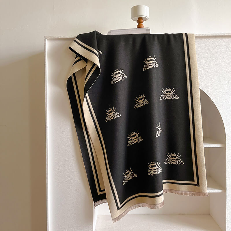Fashionable Bee Pattern Wrap Scarf For Winter  |  Bee Print Scarf