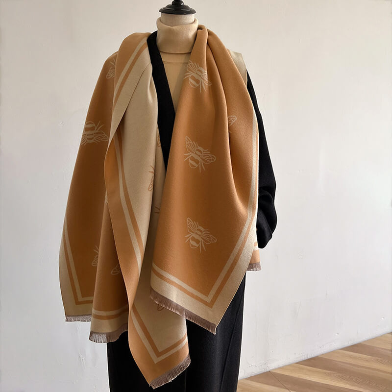 Fashionable Bee Pattern Wrap Scarf For Winter  |  Bee Print Scarf