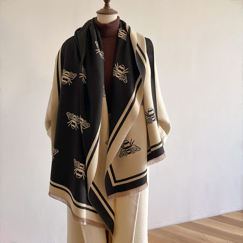 Fashionable Bee Pattern Wrap Scarf For Winter  |  Bee Print Scarf