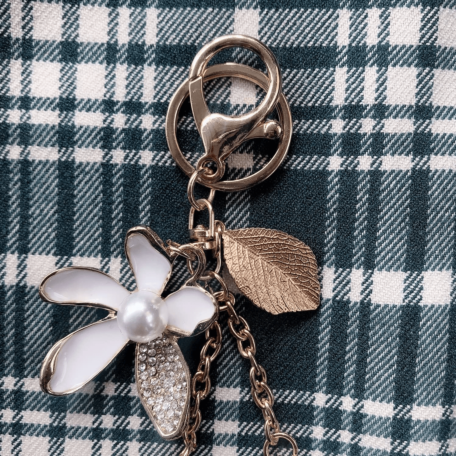 Flower Tassel Keychain For Women | Floral Keychain With Leaf And Tassel